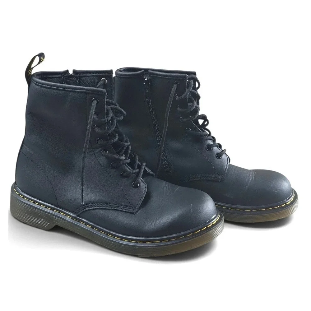 Dr. Martens 1460 Y Kids Size 5 Black Excellent Side Zip Lace Up Combat‎ Boots